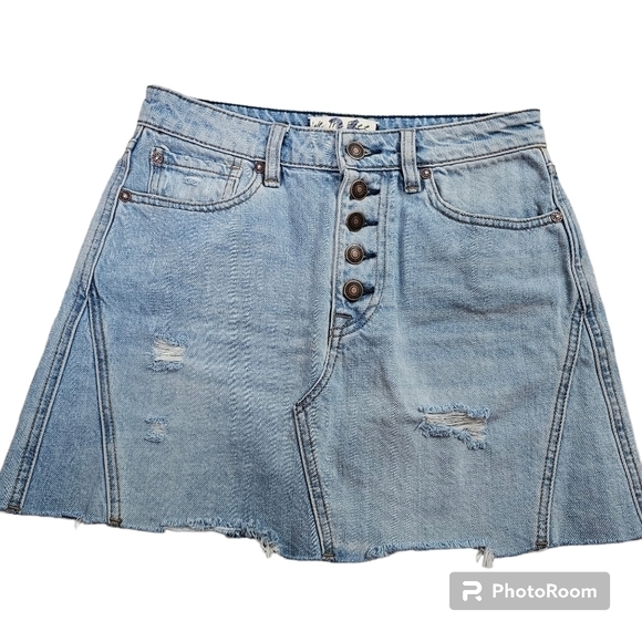 We The Free Free People Distressed Button Down Mini Skirt in 26 - Picture 2 of 7